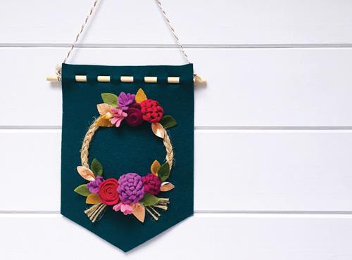 Felt floral wreath banner kit by Sew Yeah - Autumn-Cloud Craft