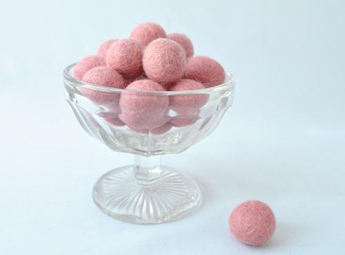 wool felt balls - puff pink-Cloud Craft